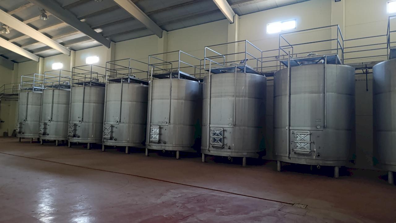 Winery with an apartment in the best area of Burgos.