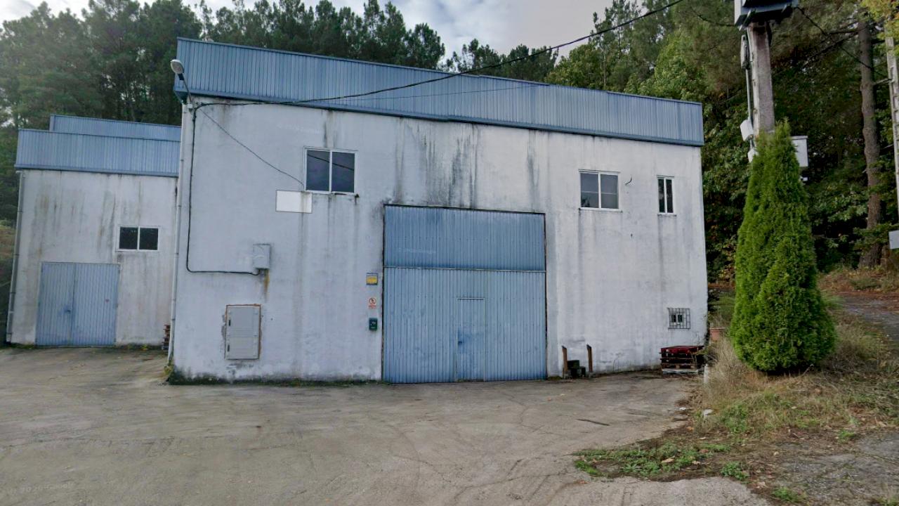 Funcional bodega en venta.